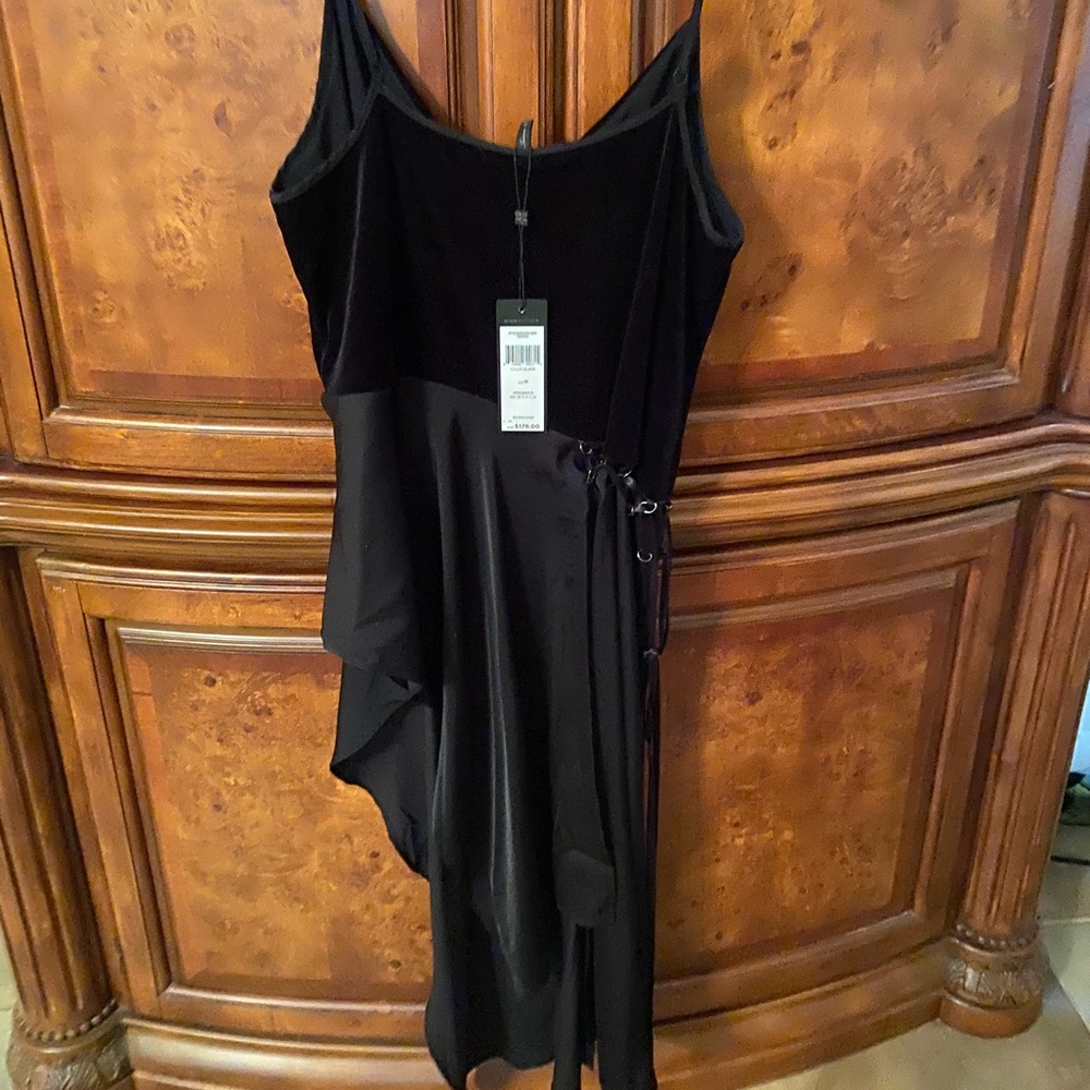 BCBG VELVET ASYMMETRICAL TOP NWT SIZE M